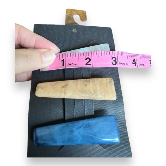 Free Press Nordstrom Hair Clip Accessories Set of 3 Marbled Peach, White, Blue - Picture 4 of 6